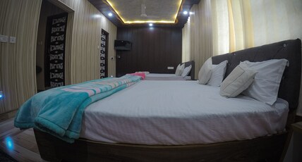 Himalayan Musaafir Guest House  & Restaurant Room Type - Suite Rooms