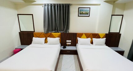 Bhigwan - Suyash Palace And Lodge Room Type - Twin Room With Balcony