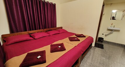 Dandeli Nature Edge Homestay Room Type - King size bedded family room (4. Adults)