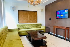 Hotel New Golden Veena