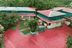 Giriraj Garden Cottages