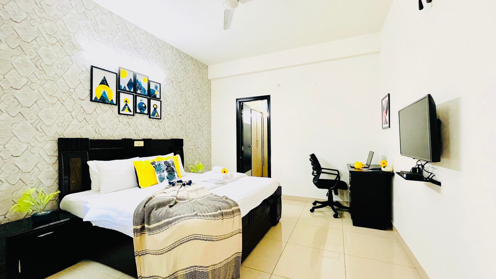 BluO 2BHK Jaipur - Terrace Garden, Balcony, Lift - Tap to explore photos