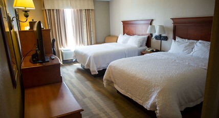 Hampton Inn & Suites by Hilton Grenada Room Type - 2 QUEEN BEDS NONSMOKING
