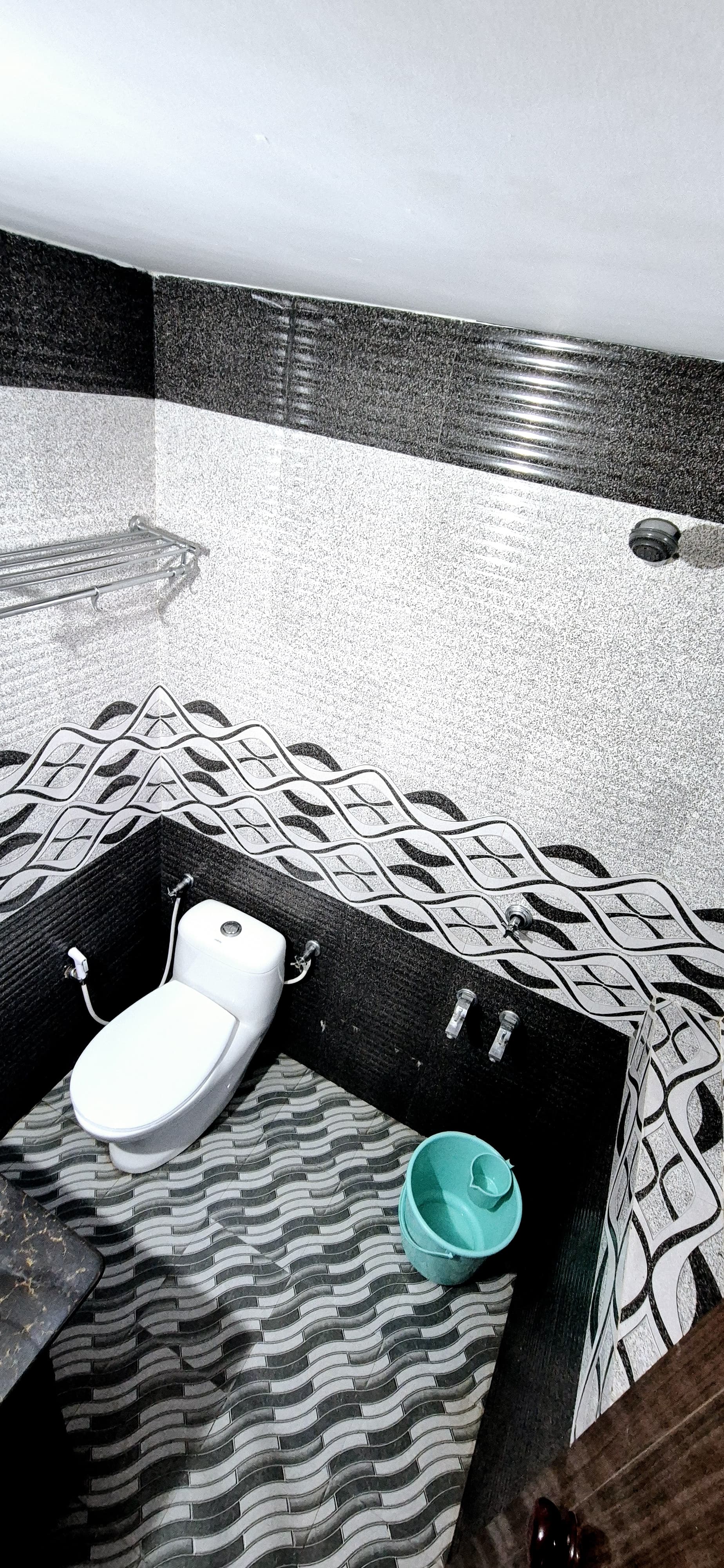 Cherry home - Tap to explore photos