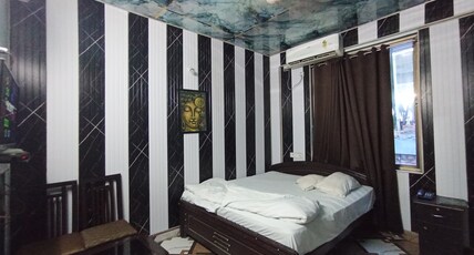 SHREE INTERNATIONAL Room Type - Standard Room with Air Conditioning