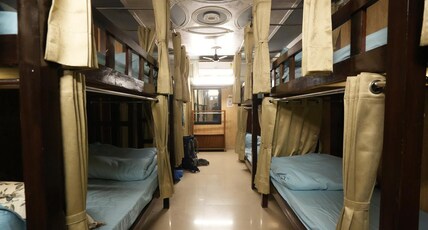 Full Stop Hostel Room Type - 8 Bed Mix Dorm (Woodpecker)