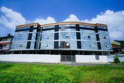 Prime Casadel Apartments-10 min to Kakkanad Infopark