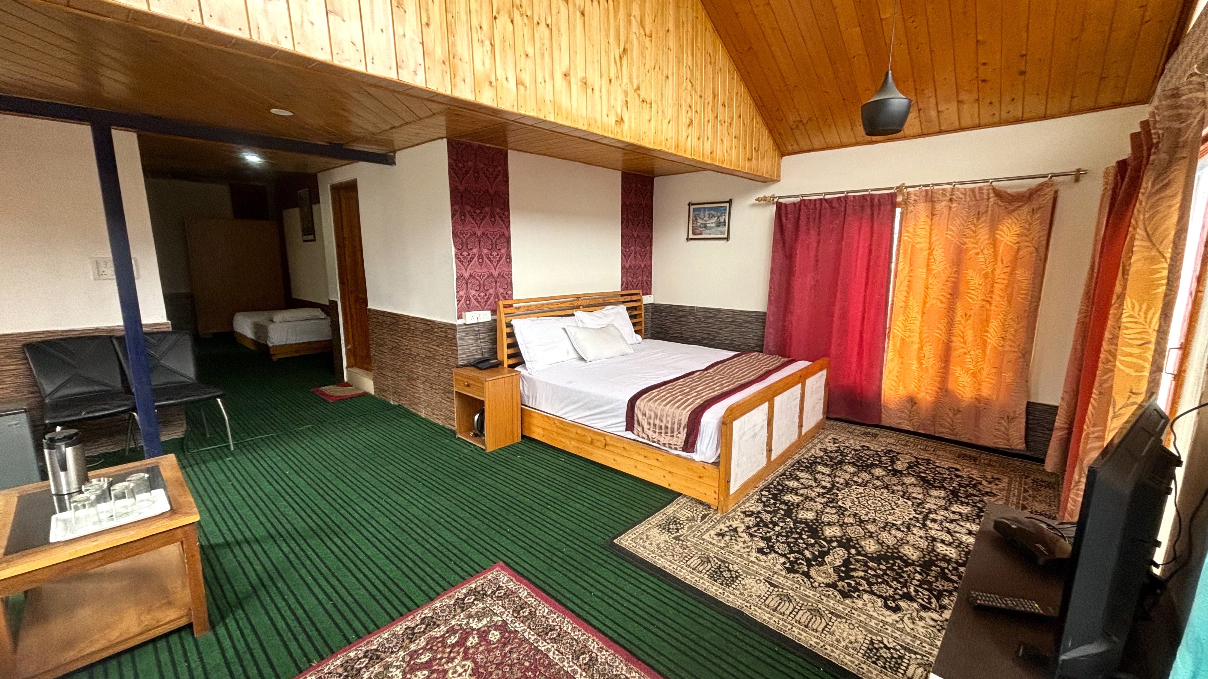 Countryside Himalayan Resort - Tap to explore photos