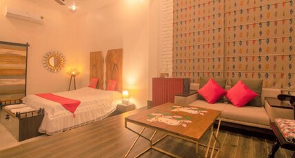 The Blue Door | A Boutique Luxe Stay Room Type - The Queen Bee Room
