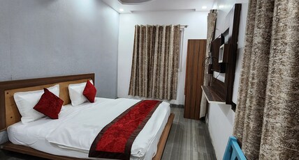 Hotel Royal Afghan Near Red Fort Room Type - Deluxe Triple Room Hotel Royal Afghan Near Red Fort Room Type - Deluxe Triple Room