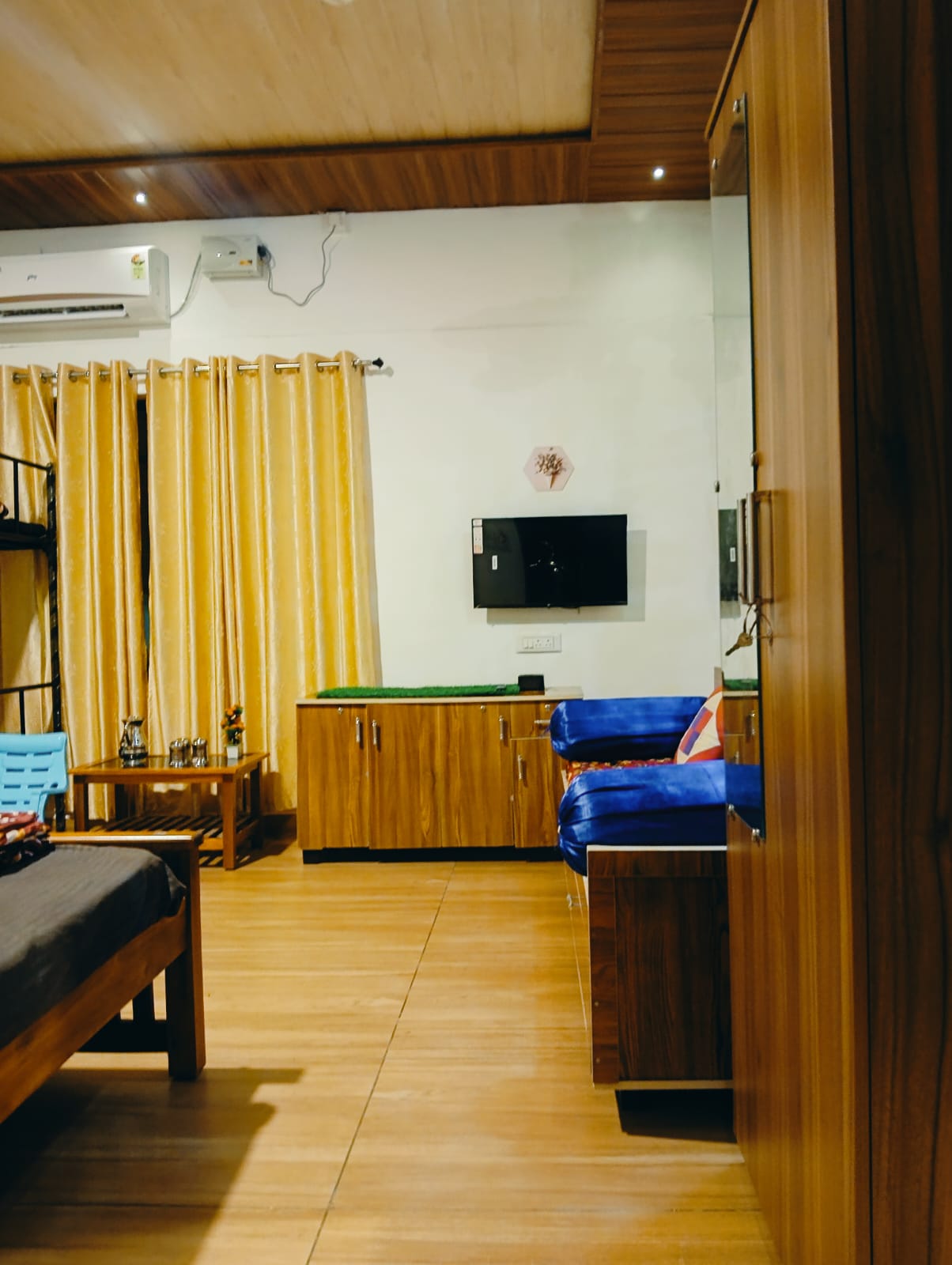 ButterFly Homestay - Tap to explore photos