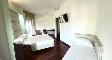 Best Western Cesena Hotel Room Type - 1 King Bed, Junior Suite, Single Sofabed