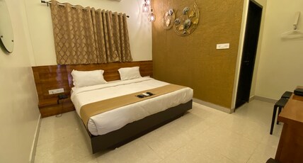 HOTEL GOLDEN BLISS Room Type - Premium Room HOTEL GOLDEN BLISS Room Type - Premium Room