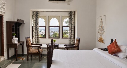 Darbar Garh - A Lakeview Haveli by HST Hotels Room Type - Superior Room with Partial Lake View Darbar Garh - A Lakeview Haveli by HST Hotels Room Type - Superior Room with Partial Lake View