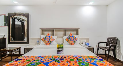 FabHotel Rajnandani Residency - Bhanwarkuan Room Type - Deluxe Room FabHotel Rajnandani Residency - Bhanwarkuan Room Type - Deluxe Room