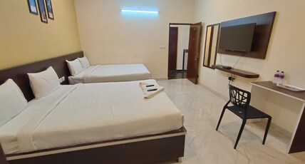 MK GRANDE HOTEL Room Type - AC Deluxe Suite Room