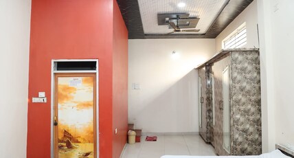 MADHAV LUXERY HOME STAY Room Type - Bedroom 3