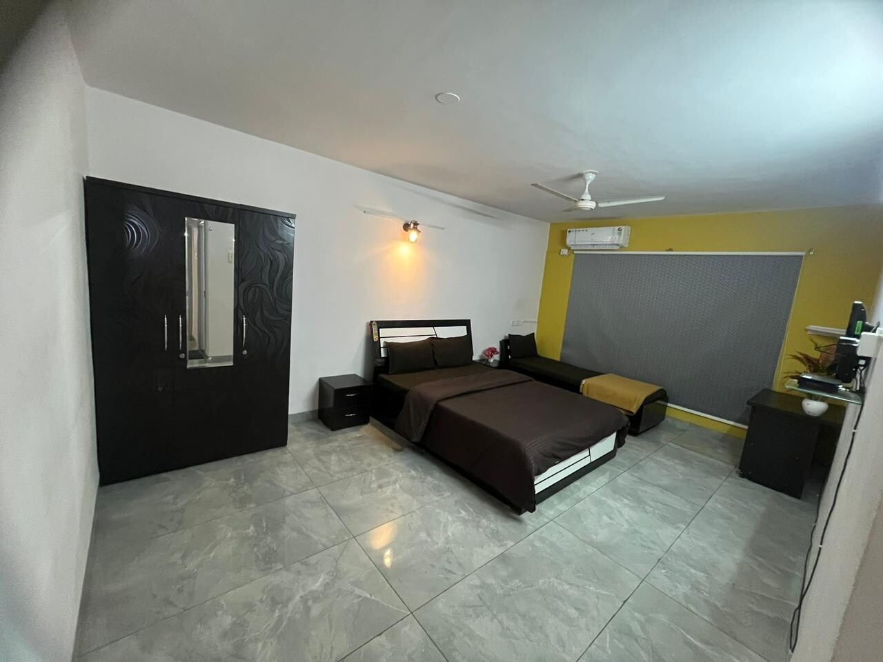Saphire 1bhk by Royal Luxor - Tap to explore photos