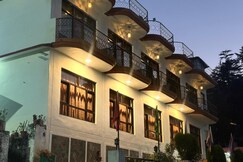 Hotel Sumit Kausani