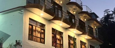 Hotel Sumit Kausani