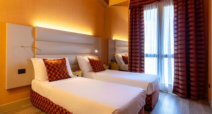 La Villa, Sure Hotel Collection by Best Western Room Type - 2 Single Beds, Non-Smoking, Superior Room, Business Room, Coffee And Tea Maker