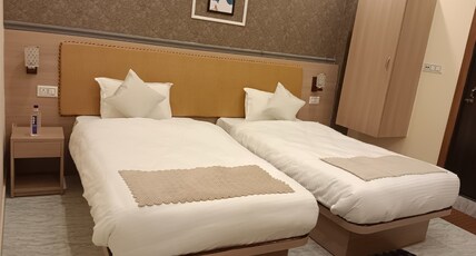 Hotel Tropical inn Room Type - premium Twin room