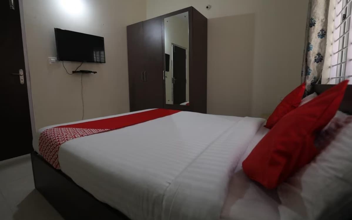 Symphony Suites - Tap to explore photos