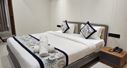 Hotel The Junagadh Palace Room Type - Deluxe Room