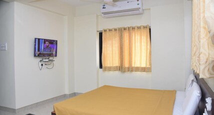 Hotel Shivneri Durvankur Lodge Latur Room Type - Triple Bed Room