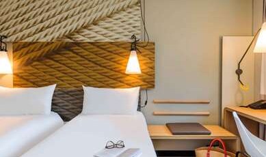 Ibis Wien Hauptbahnhof Room Type - Room with 2 single beds equipped with the new bedding