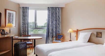 Mercure Nevers Pont de Loire Room Type - Standard Room with twin beds