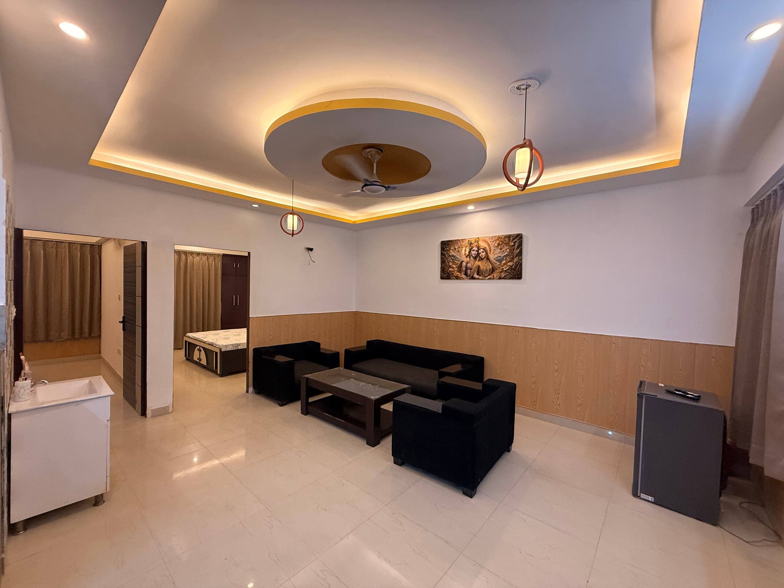 Spacious 2BHK Near Iskcon Mansarovar - Tap to explore photos