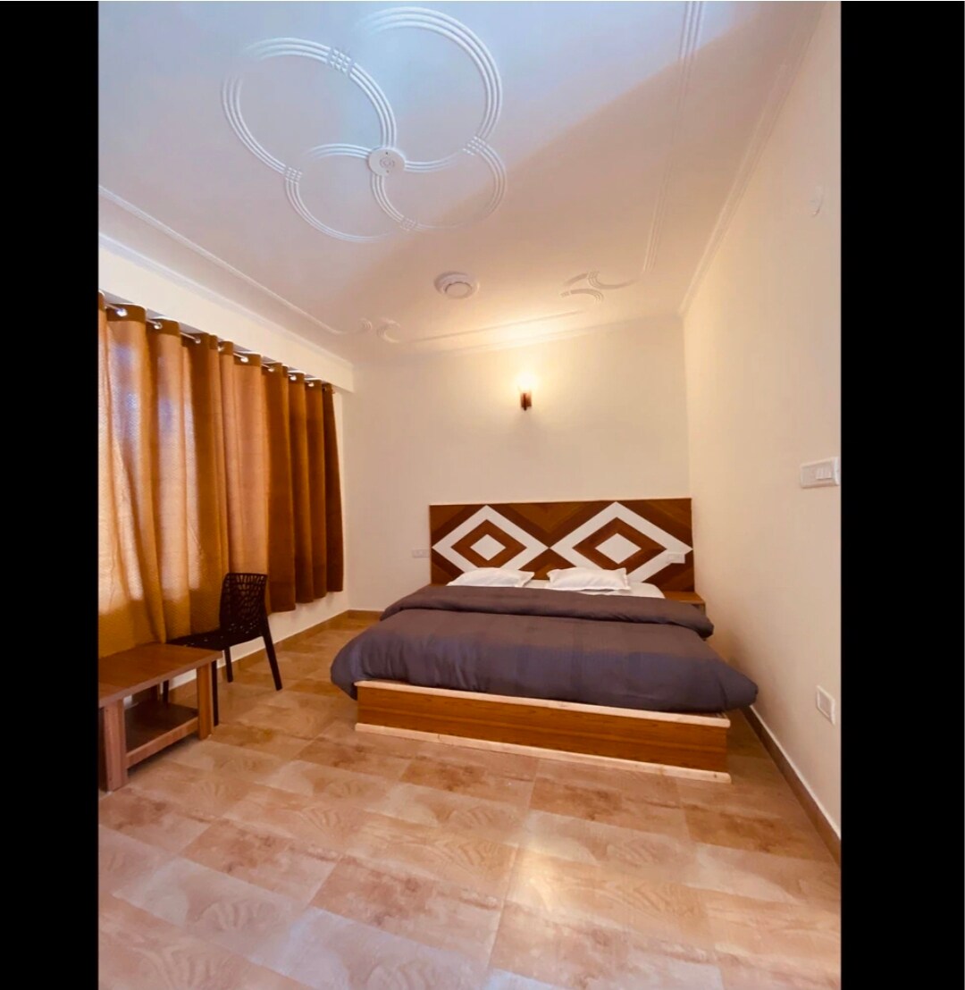 Aadesh villa b&b - Tap to explore photos