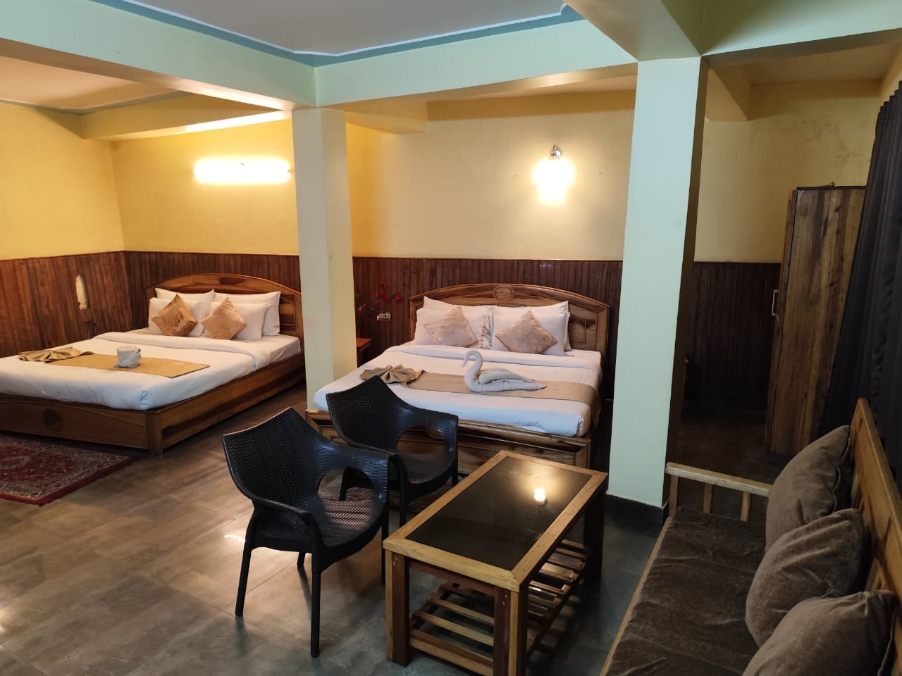 Pradhan hotel Mirik - Tap to explore photos