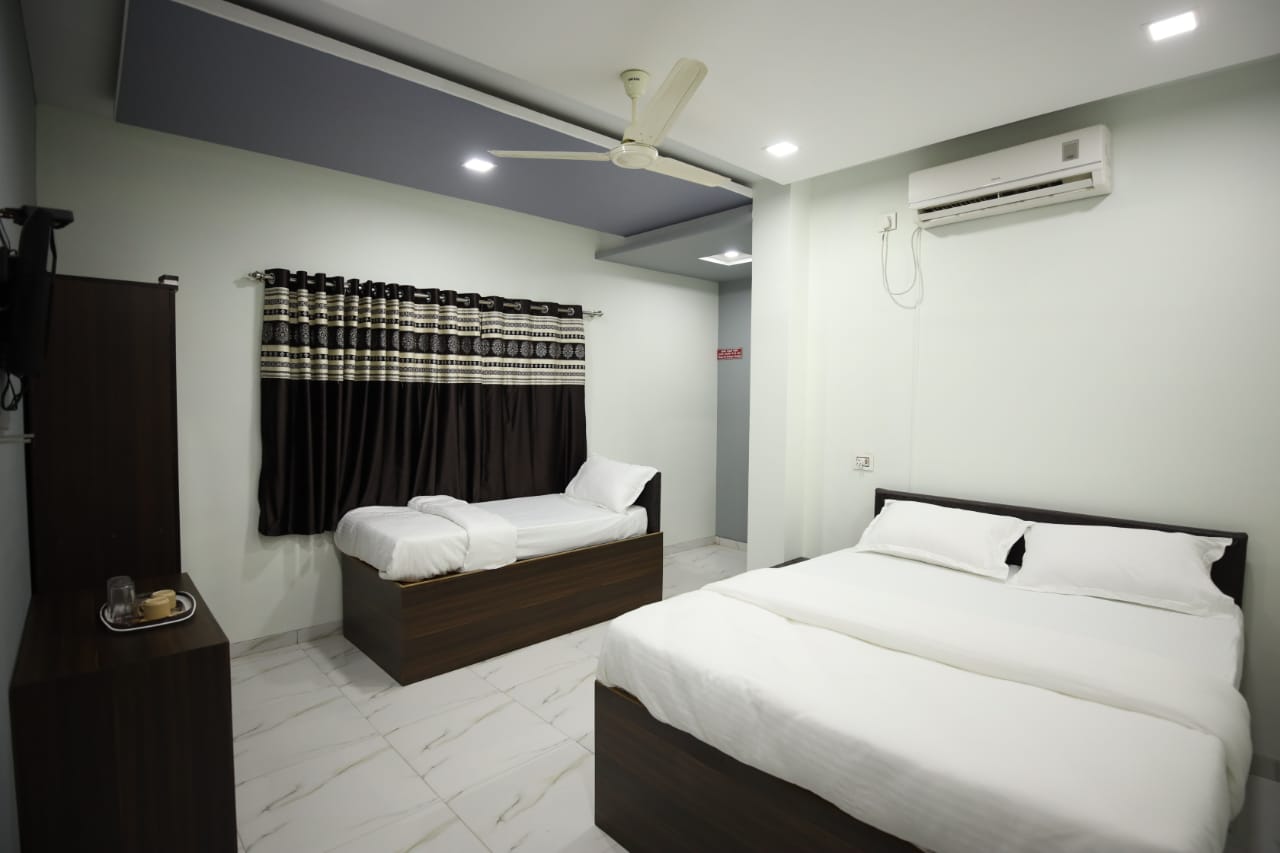 Anandi Guest House - Tap to explore photos