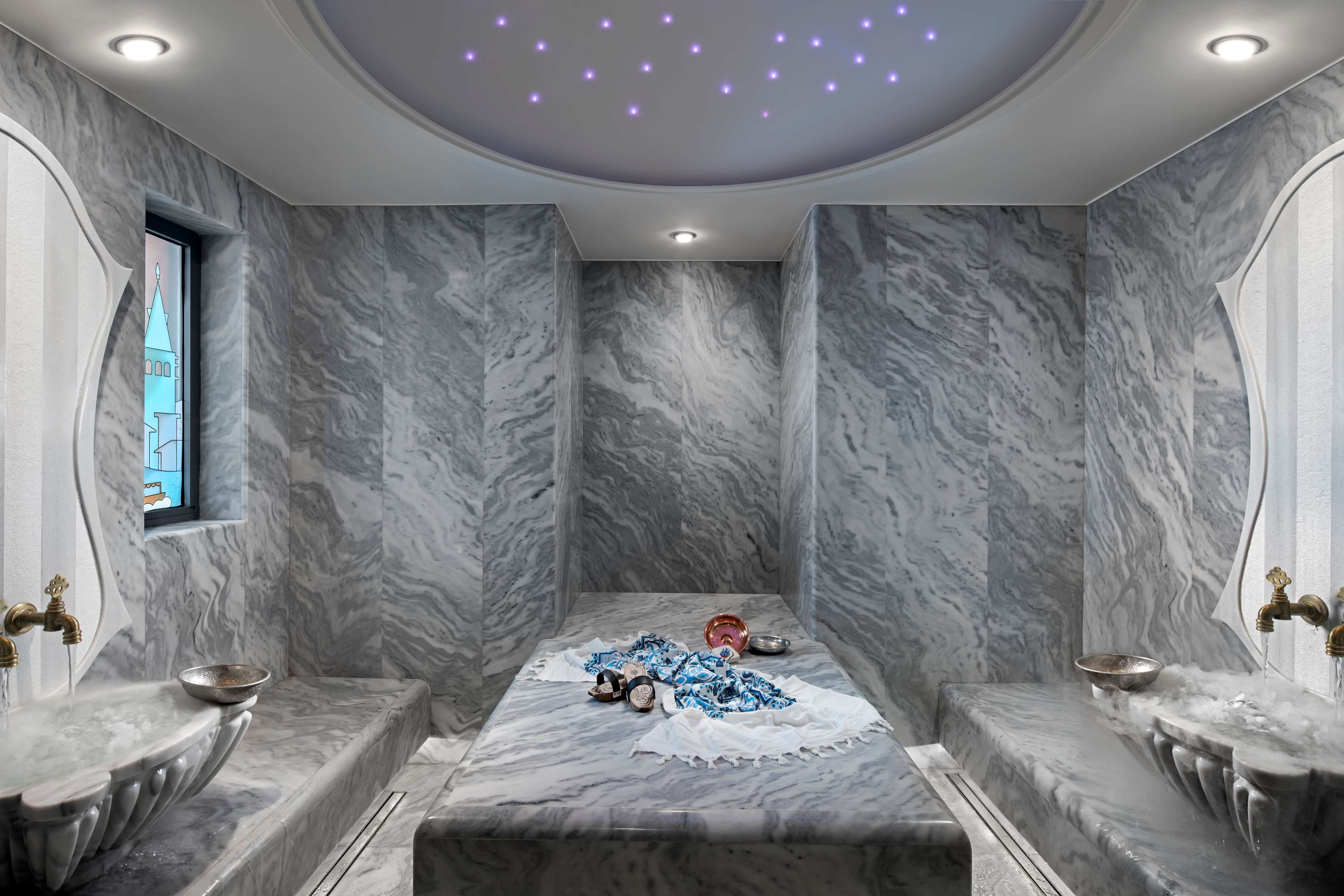 Radisson Blu Hotel & Spa, Istanbul Tuzla - Tap to explore photos