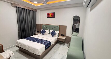 Hotel Sai Inn- Room Type - Deluxe Room