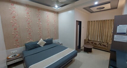 Hotel Neelam Room Type - Deluxe Room