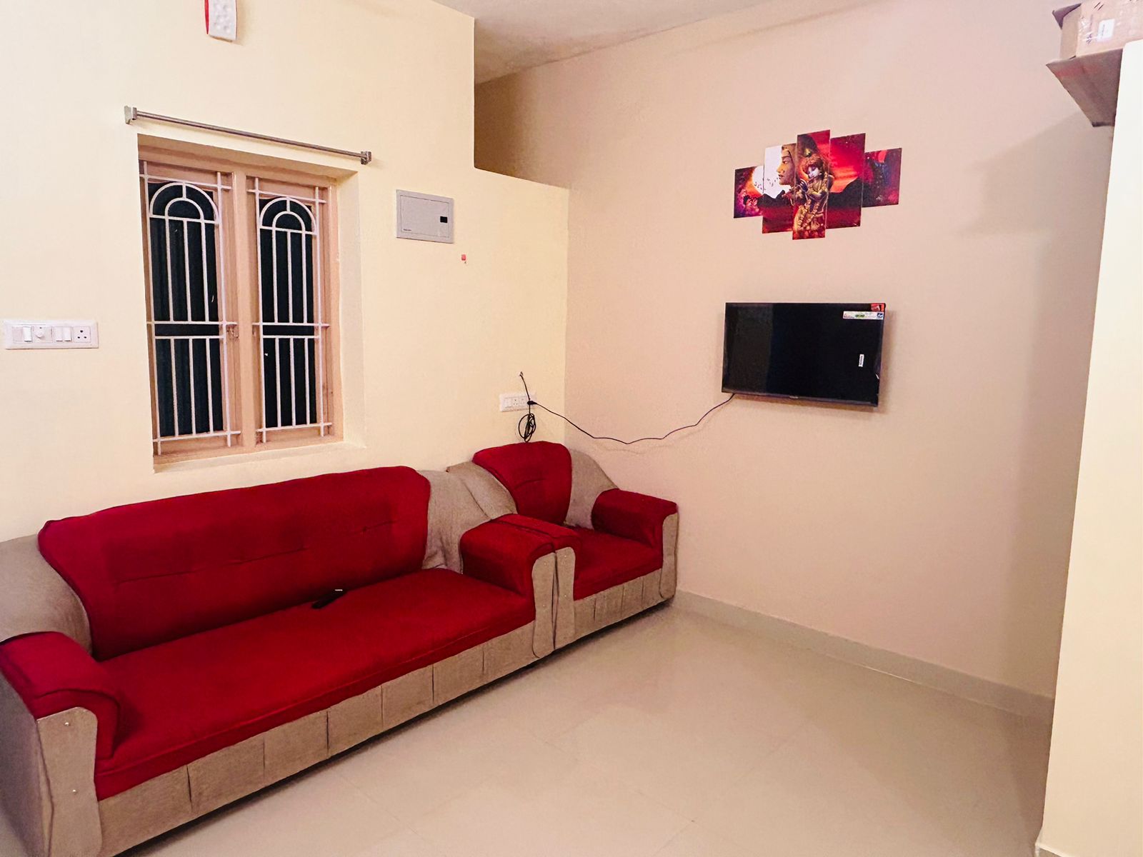 NIYAS Home Stay - Tap to explore photos