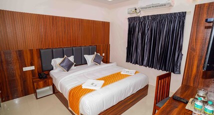 Sruthi Residency Room Type - Deluxe Double Bed AC