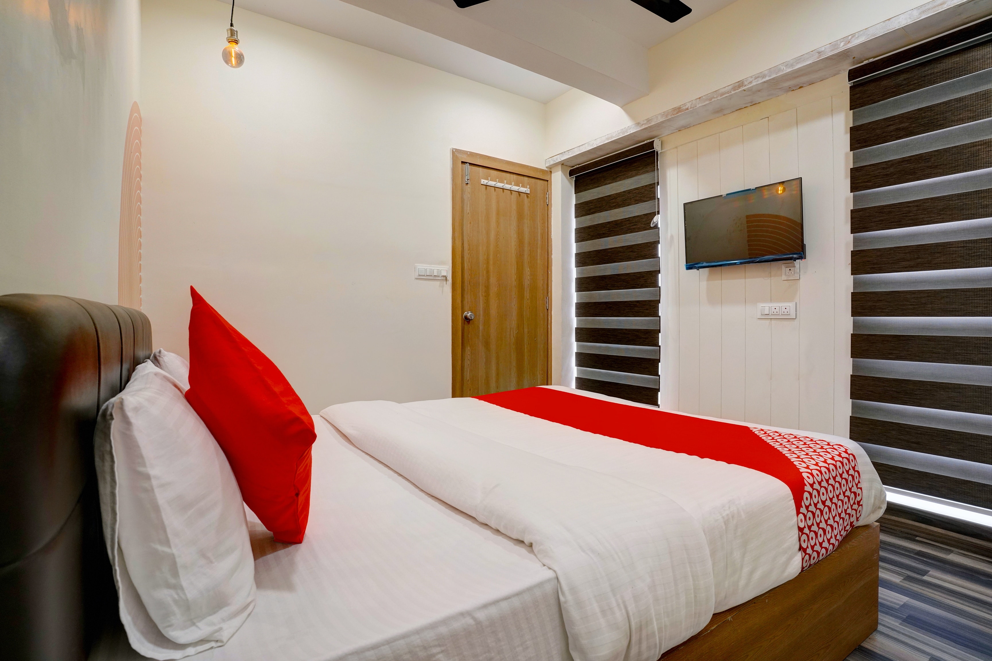 Hotel O Krishna Inn - Tap to explore photos