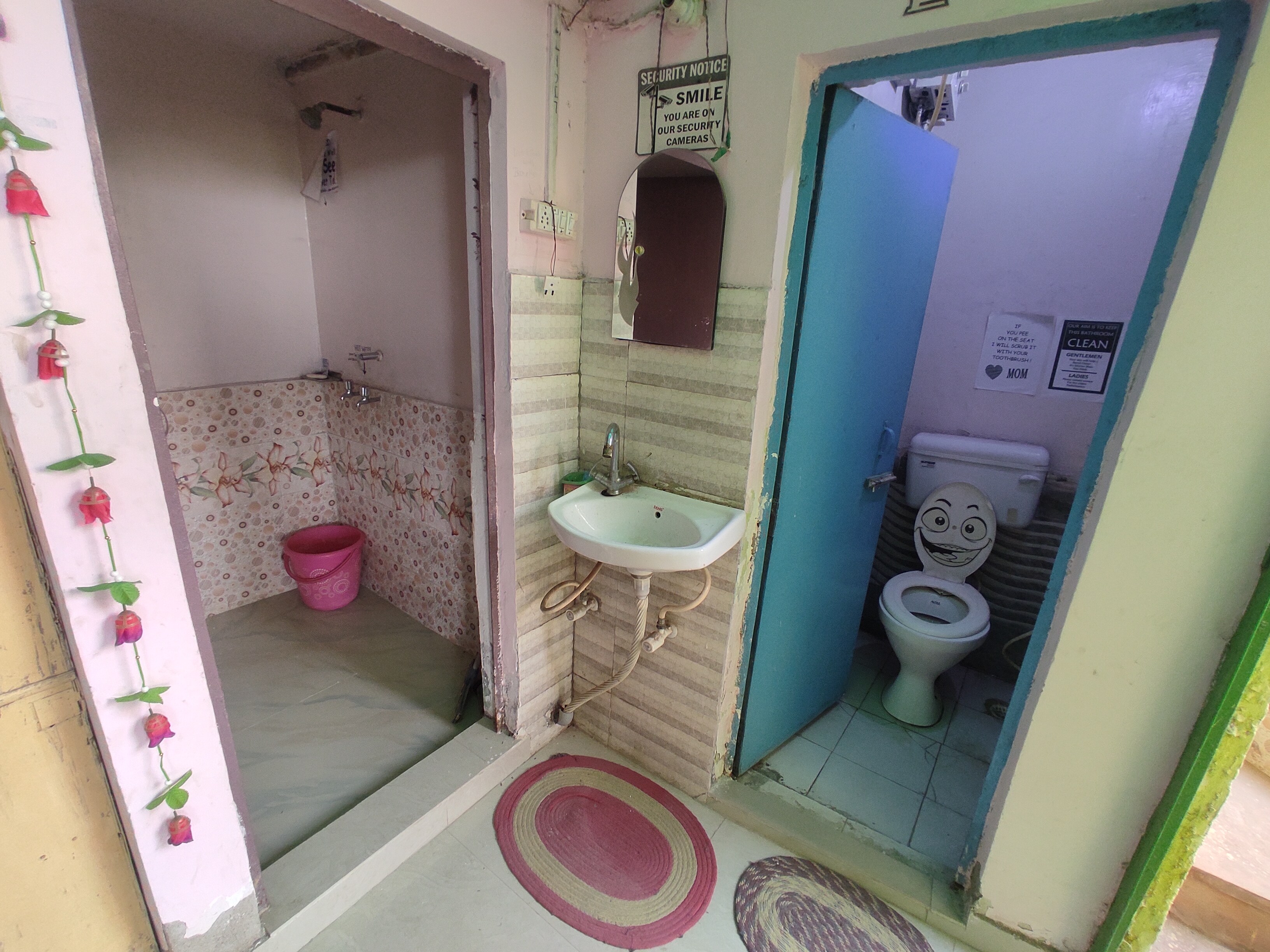 Super inn Guest house - Tap to explore photos