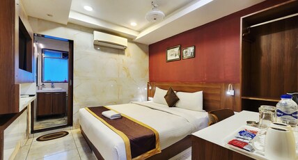 THE AVENUE HOTEL@Ballygunge Room Type - Deluxe AC Room With Free Wifi