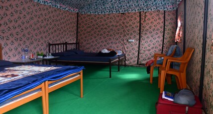 The Finch-Tents| Breakfast&Dinner by Homeyhuts Room Type - 1 Family Tent