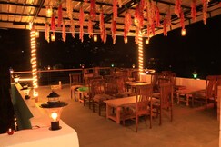 Rooms of Green Park Hotel