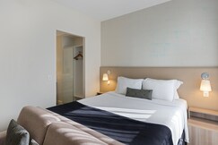 Staybridges Su