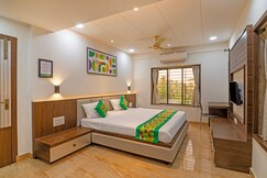 Treebo Petals Suites & Banquet - New Town