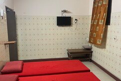 Maheswari Lodge