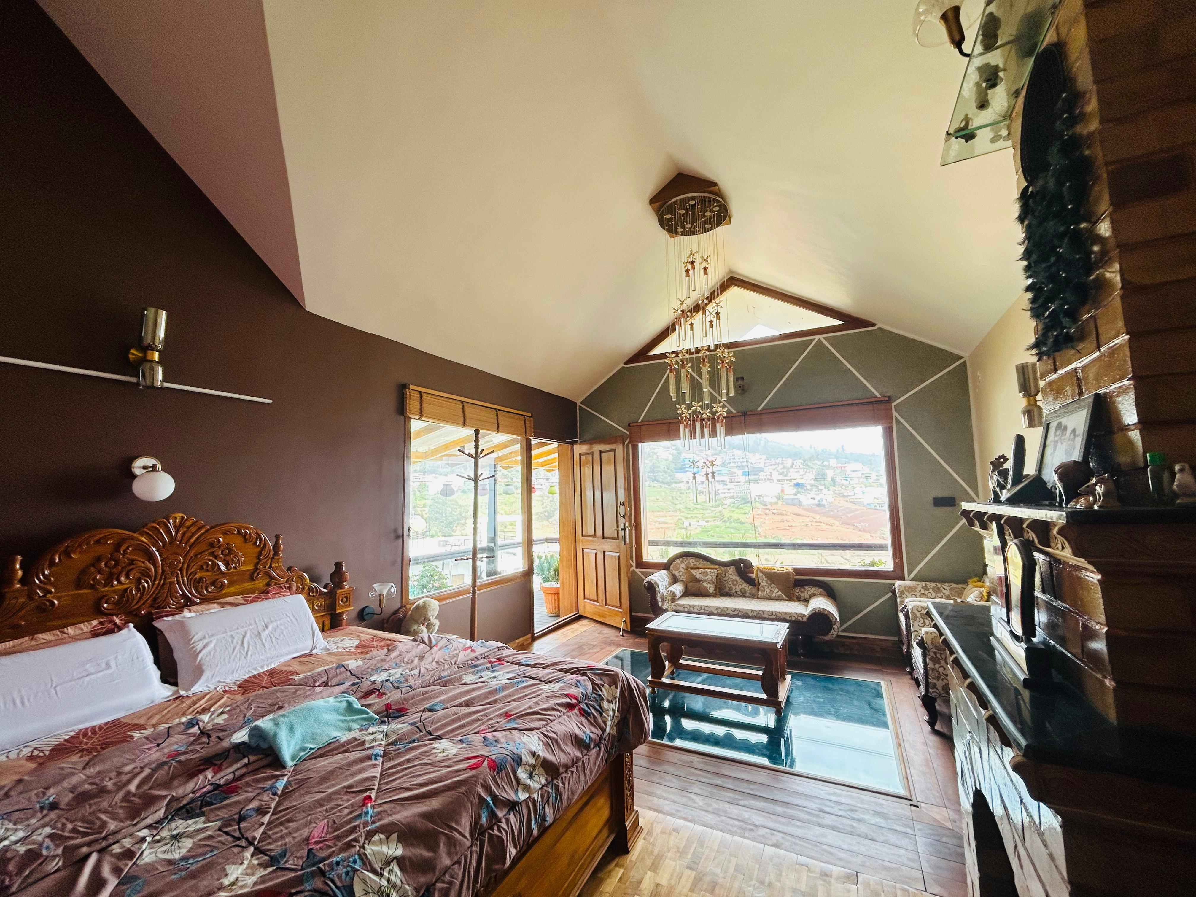 WanderLust Inn - Tap to explore photos