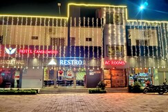 Hotel Candle Wood & Restaurant